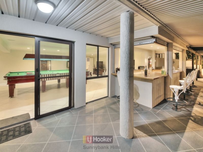 4 Sandia Street, Eight Mile Plains QLD 4113