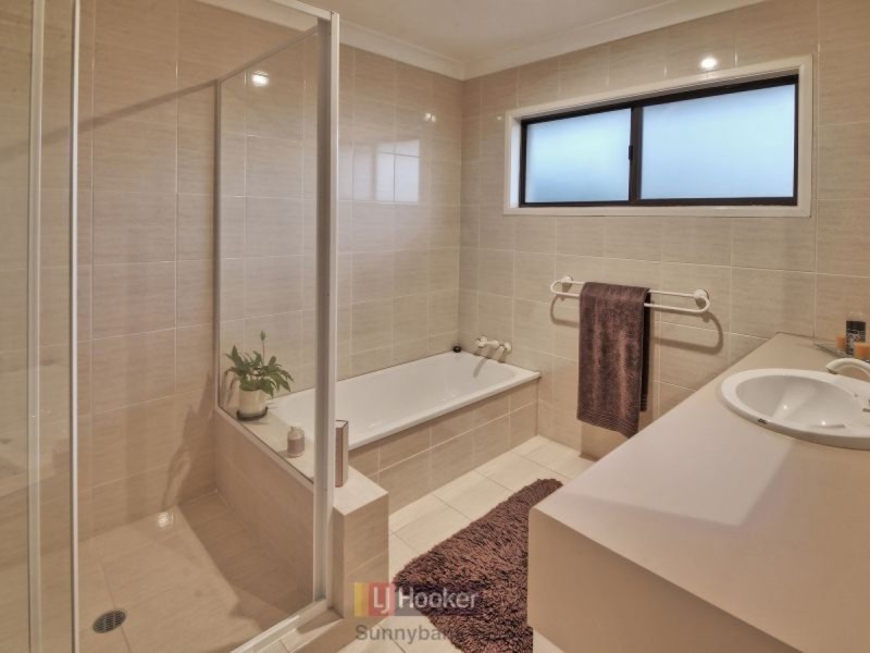 4 Sandia Street, Eight Mile Plains QLD 4113