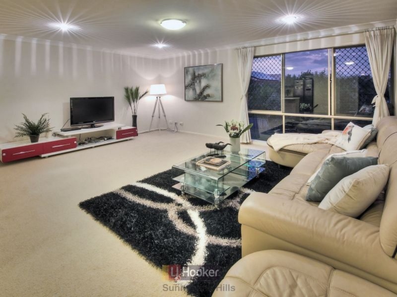 18 Larapinta Circuit, Parkinson QLD 4115
