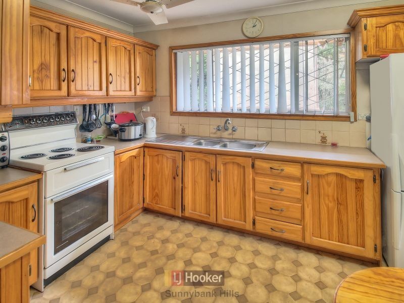 663 Mains Road, Macgregor QLD 4109
