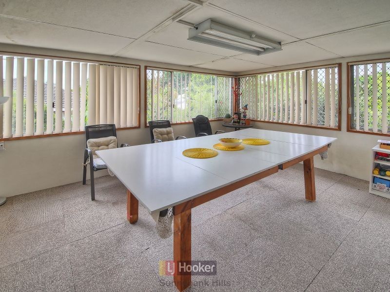 663 Mains Road, Macgregor QLD 4109