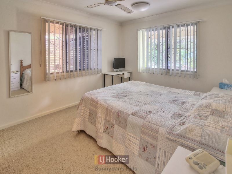 663 Mains Road, Macgregor QLD 4109