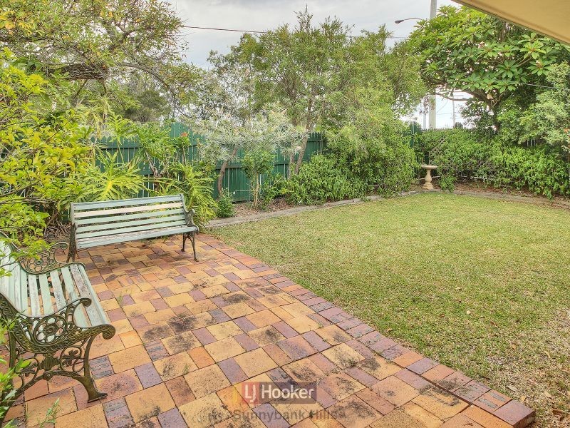 663 Mains Road, Macgregor QLD 4109