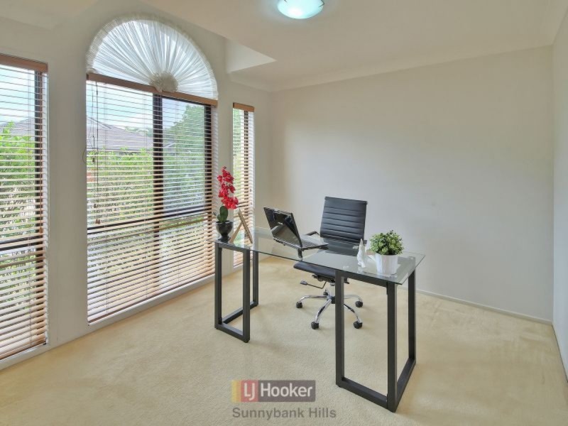 12 Preston Court, Calamvale QLD 4116