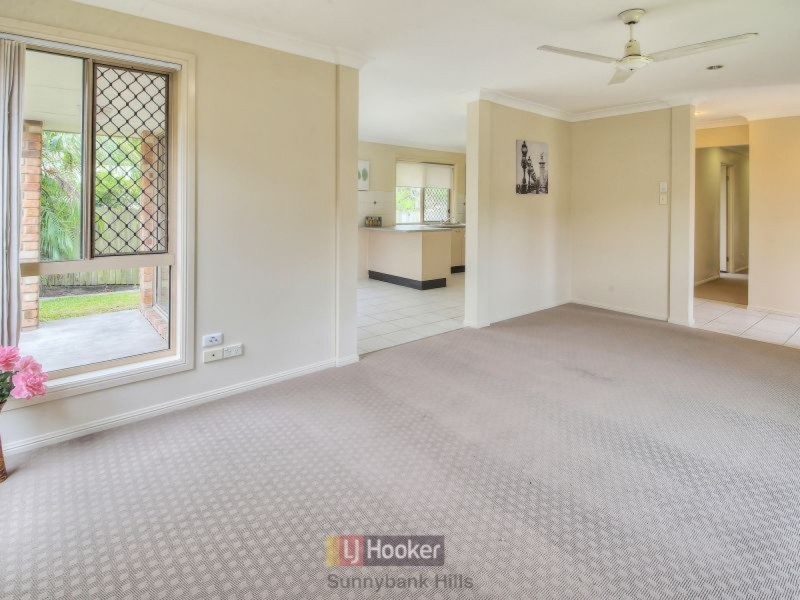 30 Adamson Way, Runcorn QLD 4113
