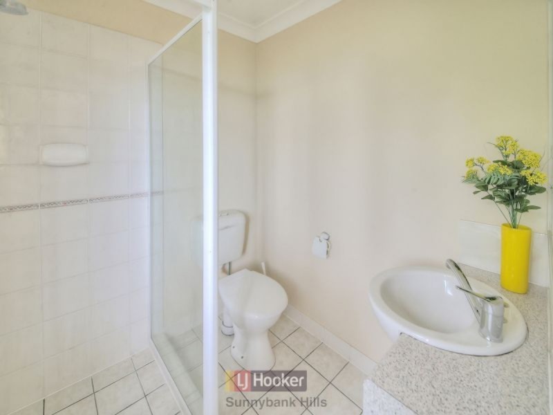 30 Adamson Way, Runcorn QLD 4113