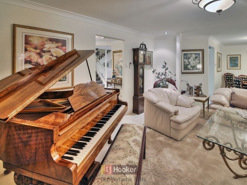 11 Raider Place, Sunnybank Hills QLD 4109