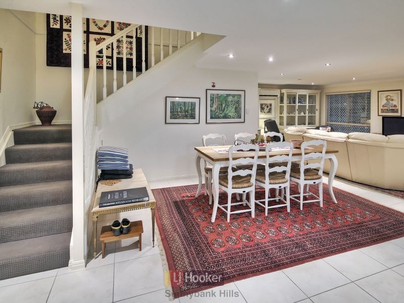 11 Raider Place, Sunnybank Hills QLD 4109