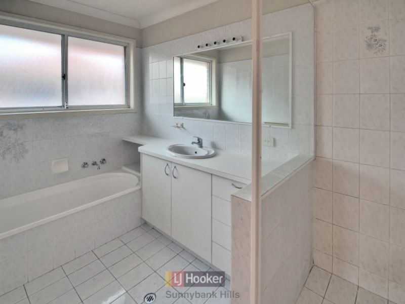 36 Cleveland Place, Stretton QLD 4116