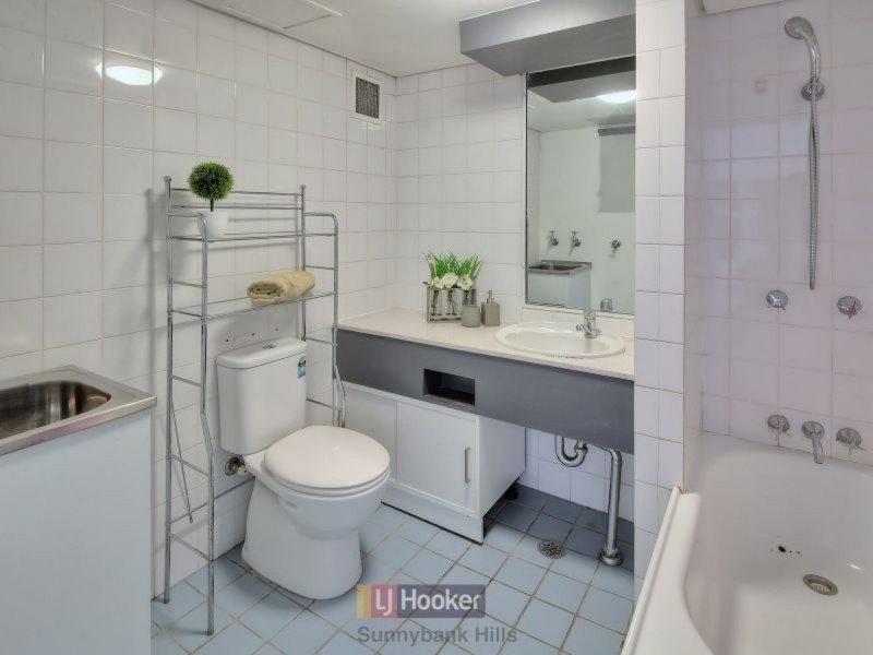 27/21 Dock Street, South Brisbane QLD 4101