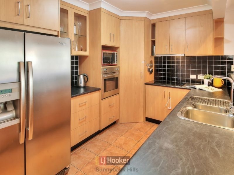 4 Heathfield Street, Eight Mile Plains QLD 4113