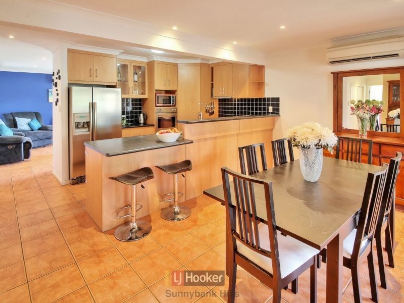 4 Heathfield Street, Eight Mile Plains QLD 4113