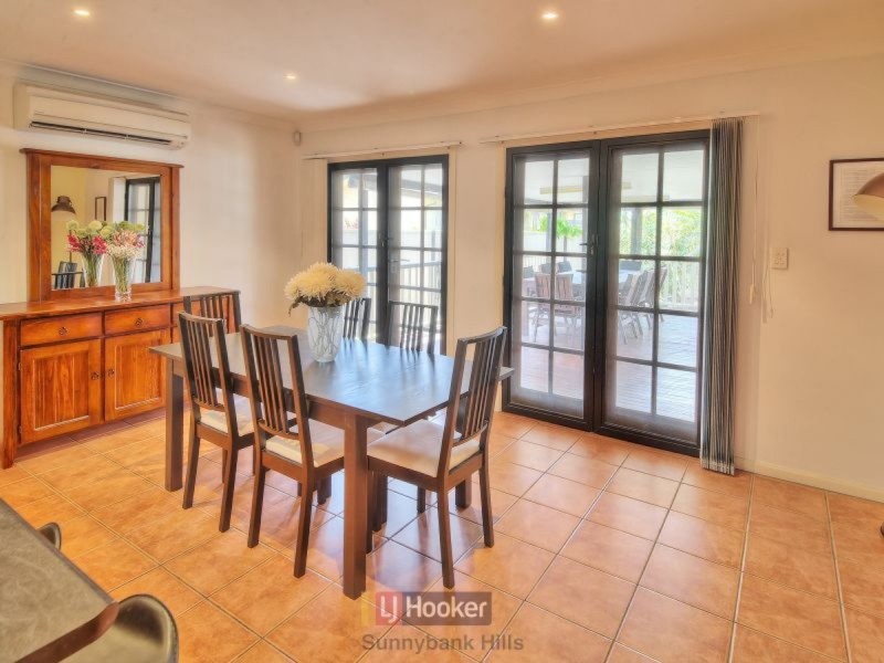 4 Heathfield Street, Eight Mile Plains QLD 4113