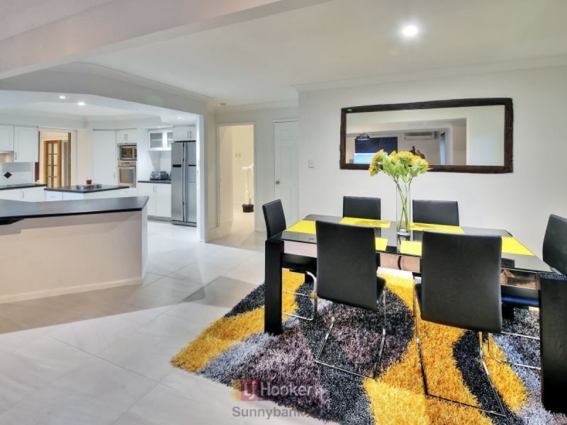 74 Blue Grass Crescent, Eight Mile Plains QLD 4113