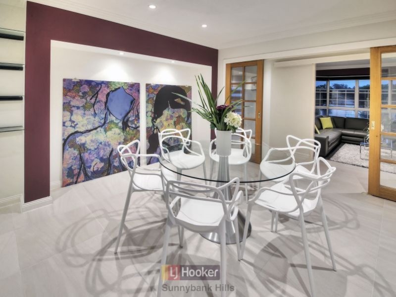 74 Blue Grass Crescent, Eight Mile Plains QLD 4113