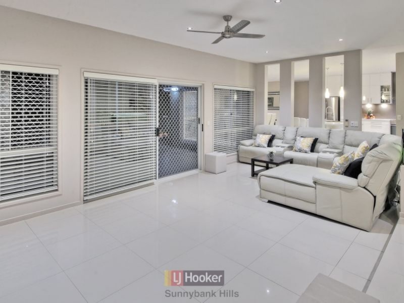 38 Torrens Place, Parkinson QLD 4115