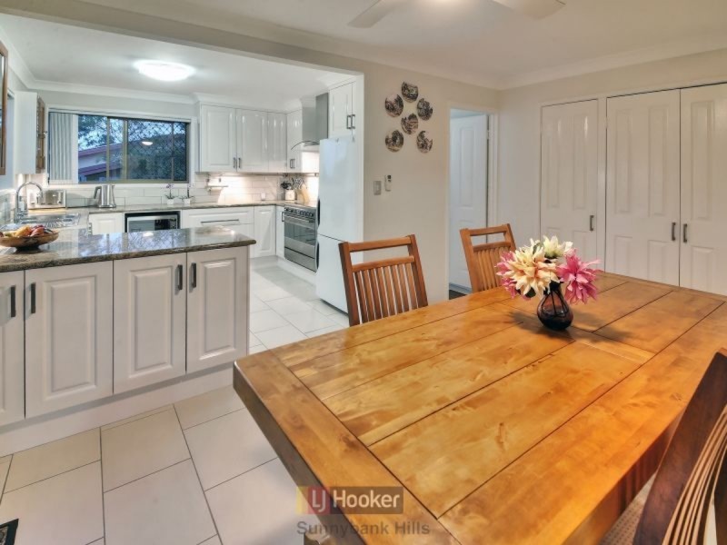 18 Booral Street, Sunnybank Hills QLD 4109