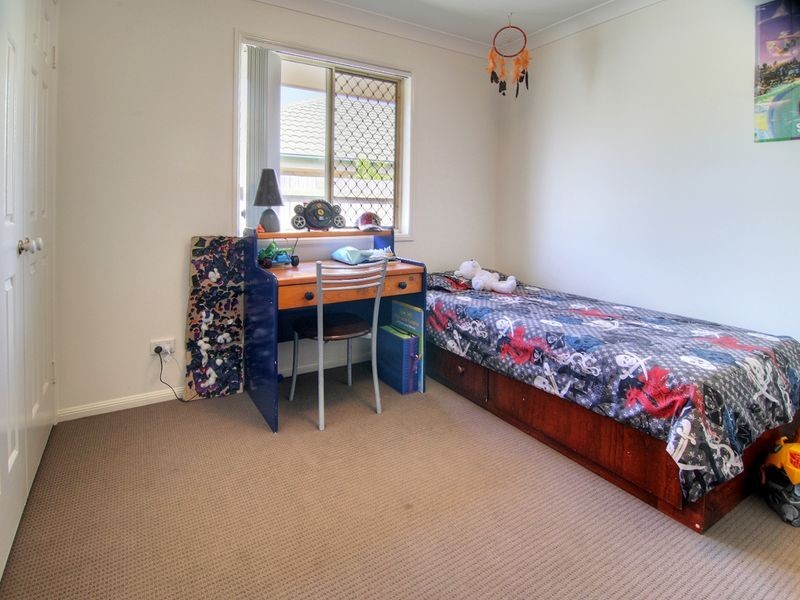 8 Cowper Place, Coopers Plains QLD 4108