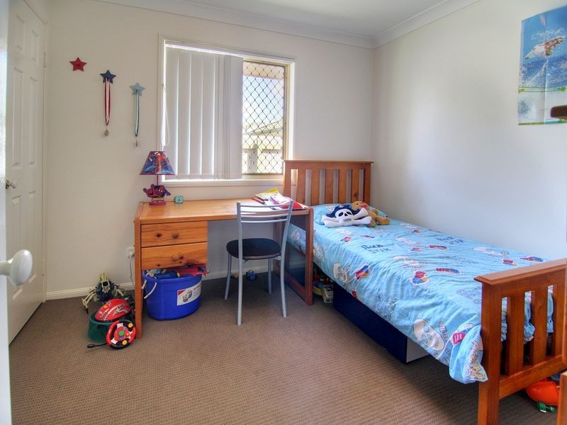 8 Cowper Place, Coopers Plains QLD 4108