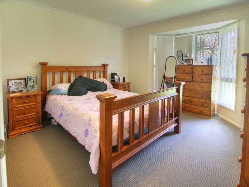 8 Cowper Place, Coopers Plains QLD 4108