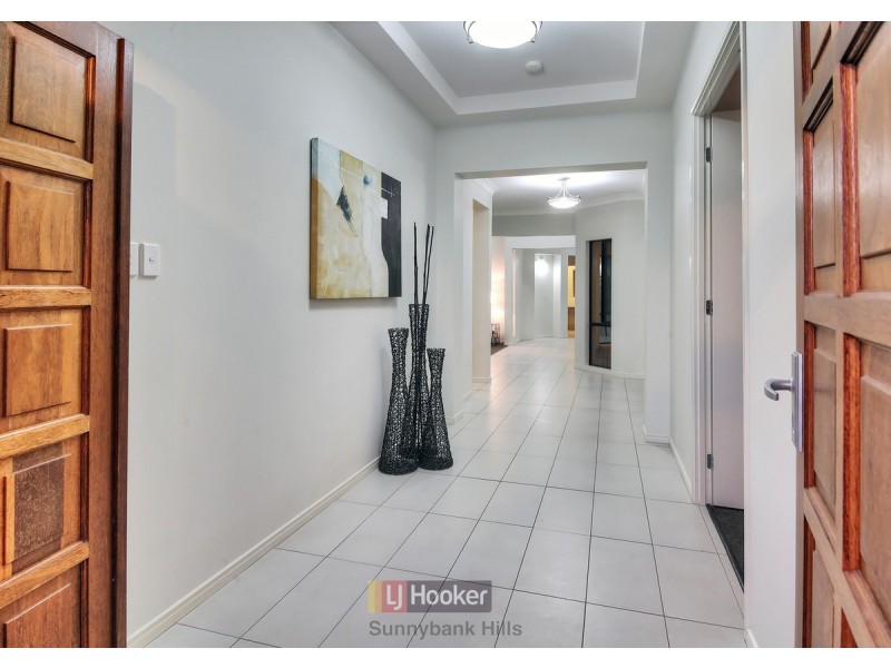 48 Juniper Circuit, Stretton QLD 4116