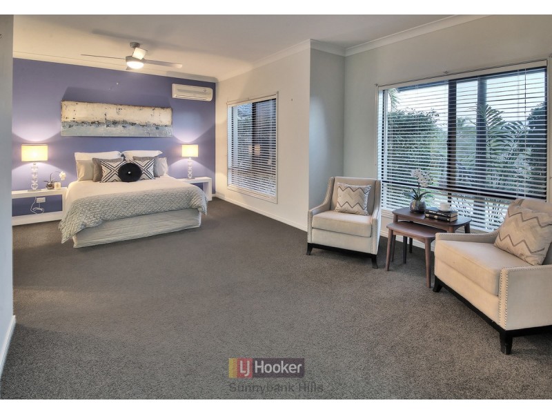 48 Juniper Circuit, Stretton QLD 4116