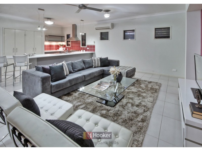 48 Juniper Circuit, Stretton QLD 4116