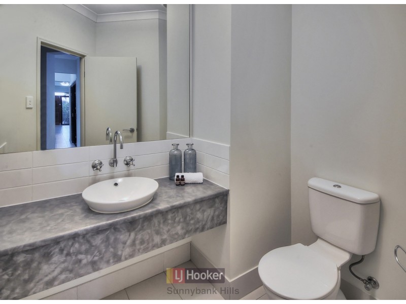 48 Juniper Circuit, Stretton QLD 4116