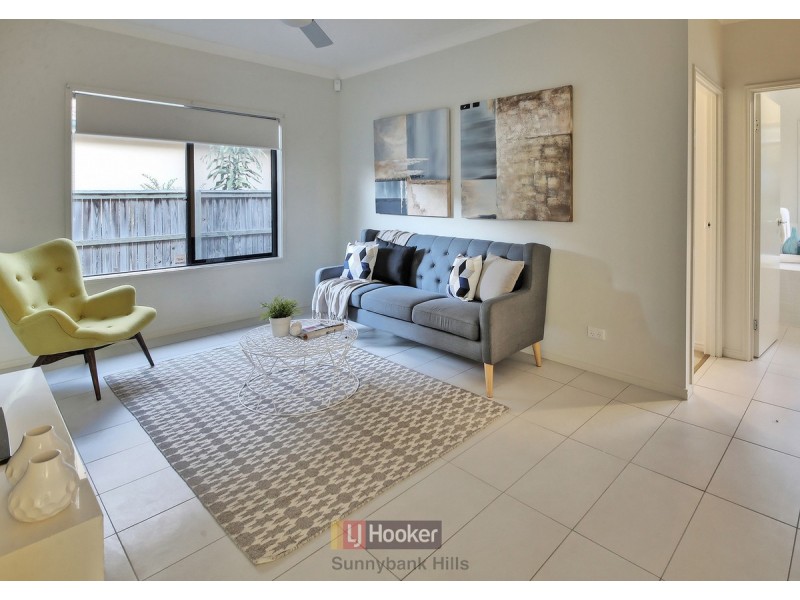 48 Juniper Circuit, Stretton QLD 4116