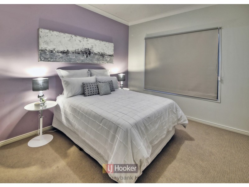 48 Juniper Circuit, Stretton QLD 4116