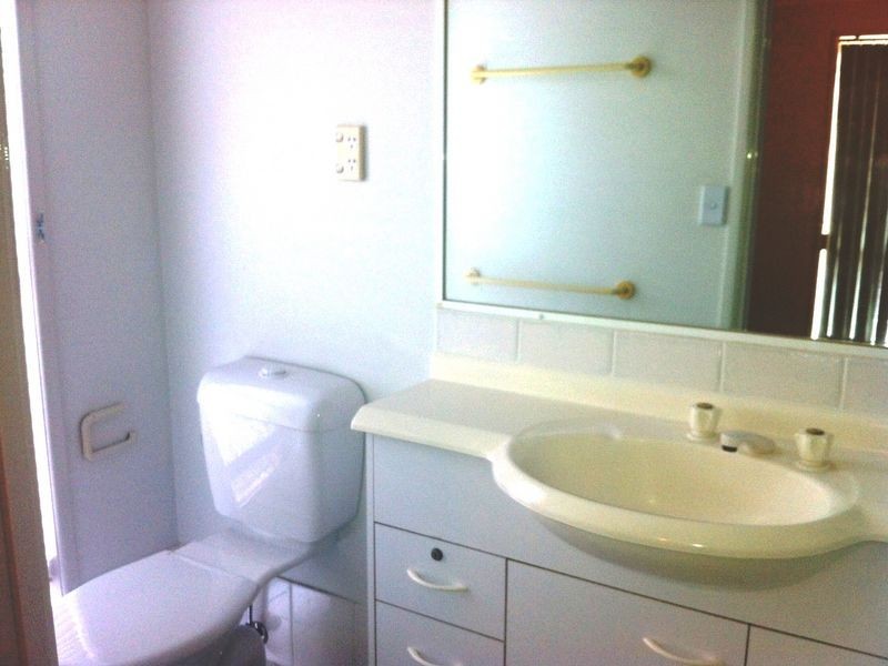 4 Silvergum Court, Calamvale QLD 4116