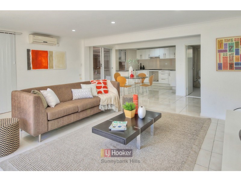 46 Macadamia Street, Macgregor QLD 4109