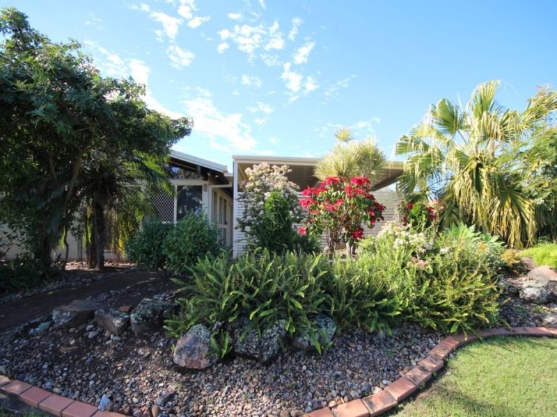 8 Chateau Street, Calamvale QLD 4116
