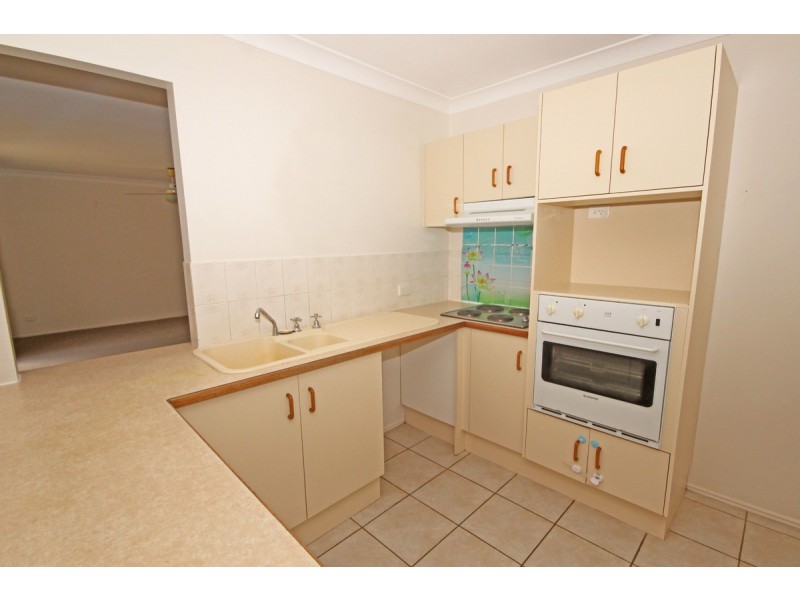 12 Lewis Place, Calamvale QLD 4116