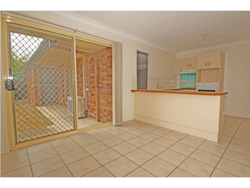 12 Lewis Place, Calamvale QLD 4116