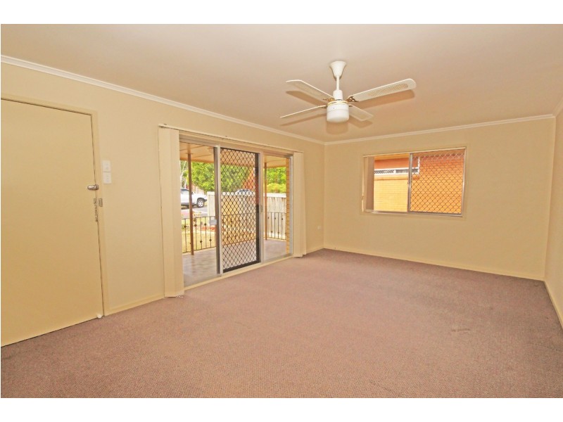 24 Blackwattle Street, Macgregor QLD 4109