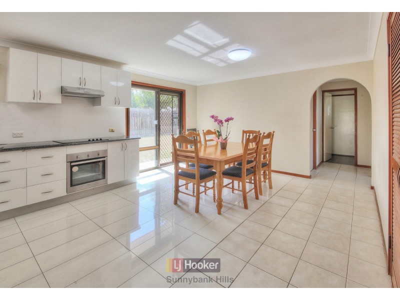 42 Pine Street, Runcorn QLD 4113