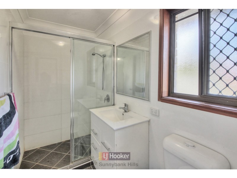 42 Pine Street, Runcorn QLD 4113