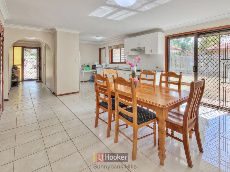 42 Pine Street, Runcorn QLD 4113