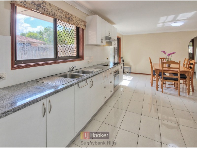 42 Pine Street, Runcorn QLD 4113