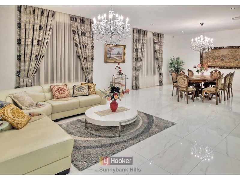 17 Cavallaro Street, Robertson QLD 4109