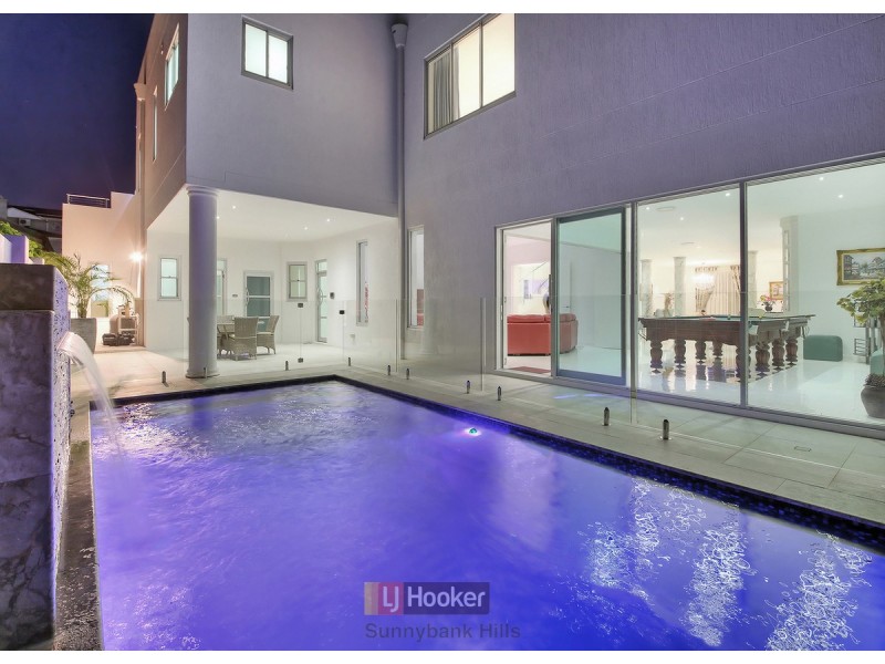 17 Cavallaro Street, Robertson QLD 4109