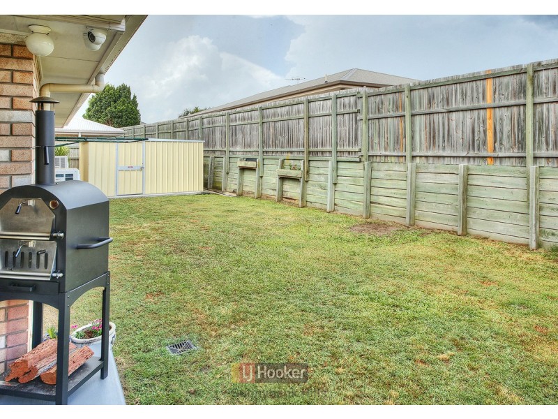 9 Innes Close, Parkinson QLD 4115