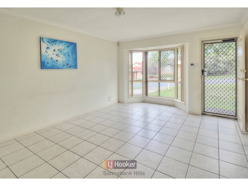 16 Picot Crescent, Runcorn QLD 4113
