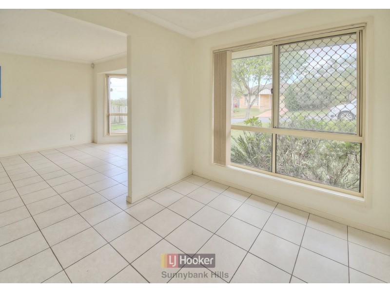 16 Picot Crescent, Runcorn QLD 4113