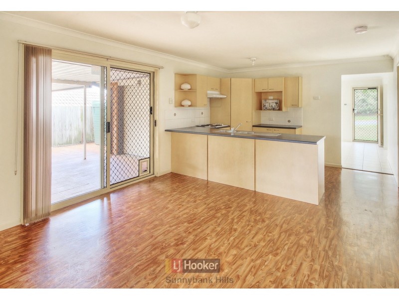 16 Picot Crescent, Runcorn QLD 4113