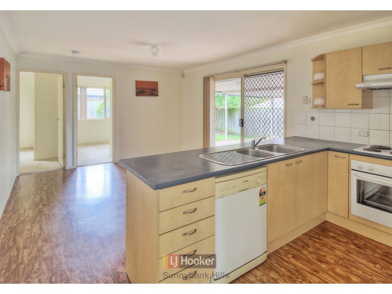 16 Picot Crescent, Runcorn QLD 4113
