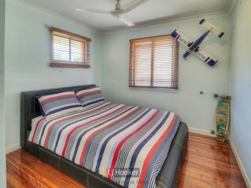 6 Rhyl Street, Macgregor QLD 4109