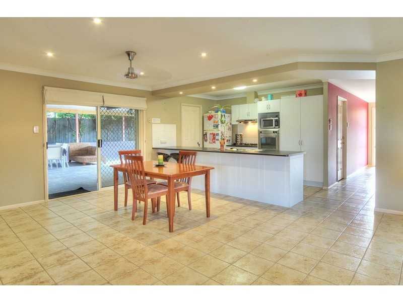66 Lancaster Circuit, Stretton QLD 4116
