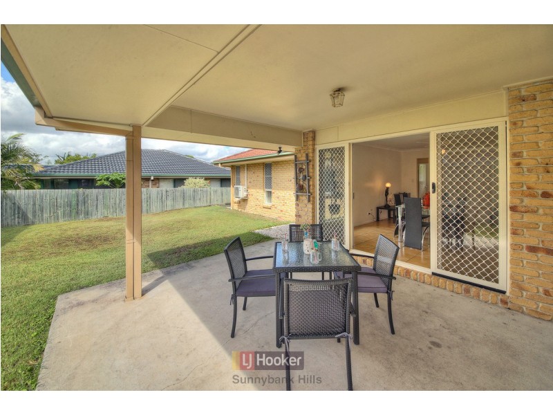 46 Pinedale Crescent, Parkinson QLD 4115